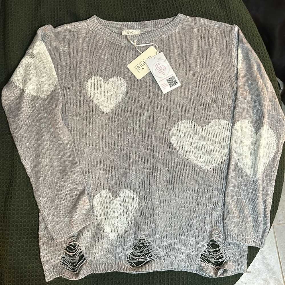 NWT La Miel Heart Sweater - Size Large